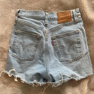 Levi shorts
